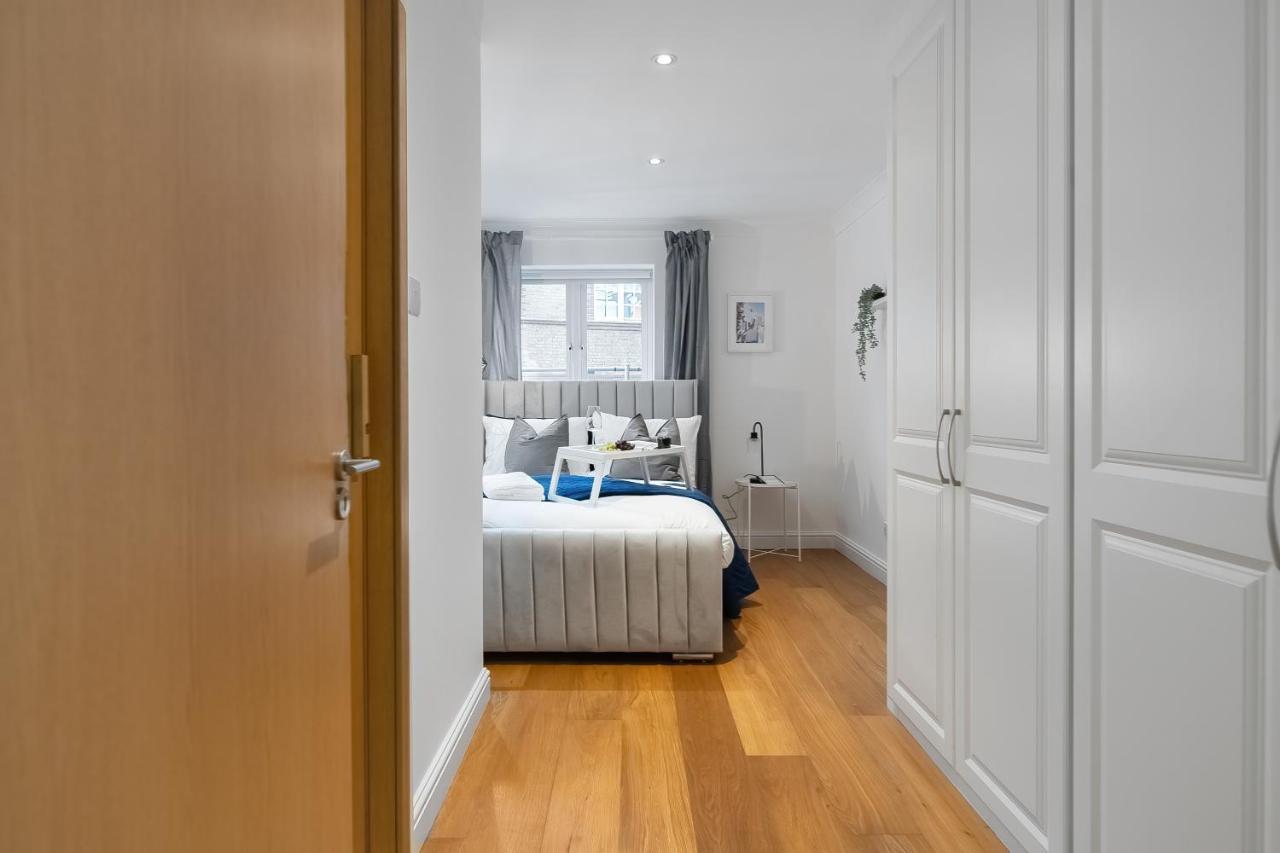 Chic 3 Bed Apartment Near London Bridge With Balcony Kültér fotó